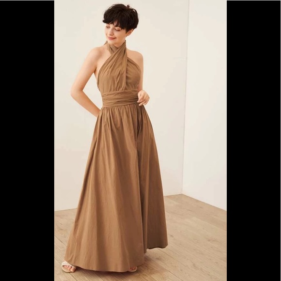 Dresses & Skirts - NWOT Halter Ruched Waist Maxi Dress